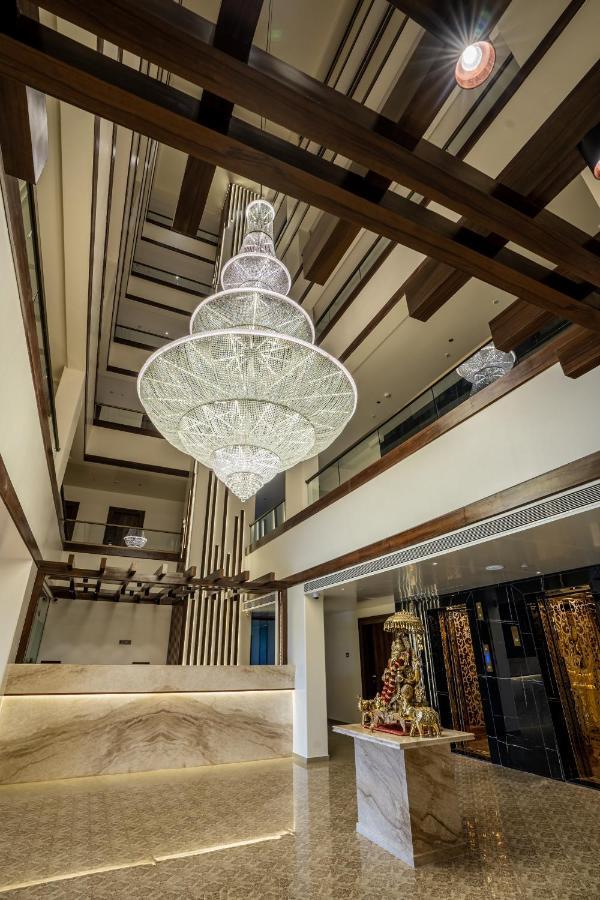 Mastiff Grand The Sia Palace Suites & Banquets, Khopoli, Near Imagica Εξωτερικό φωτογραφία