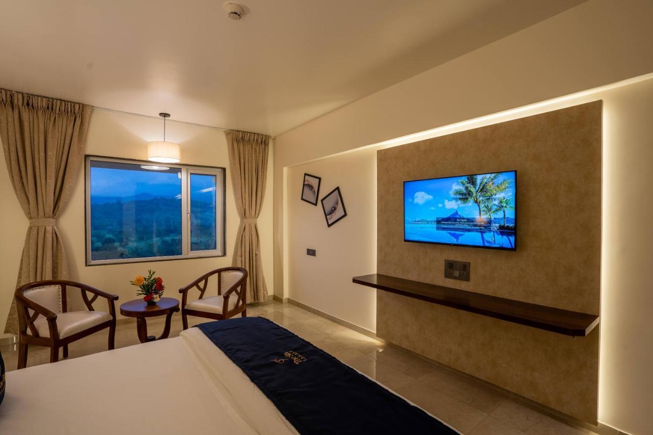 Mastiff Grand The Sia Palace Suites & Banquets, Khopoli, Near Imagica Εξωτερικό φωτογραφία