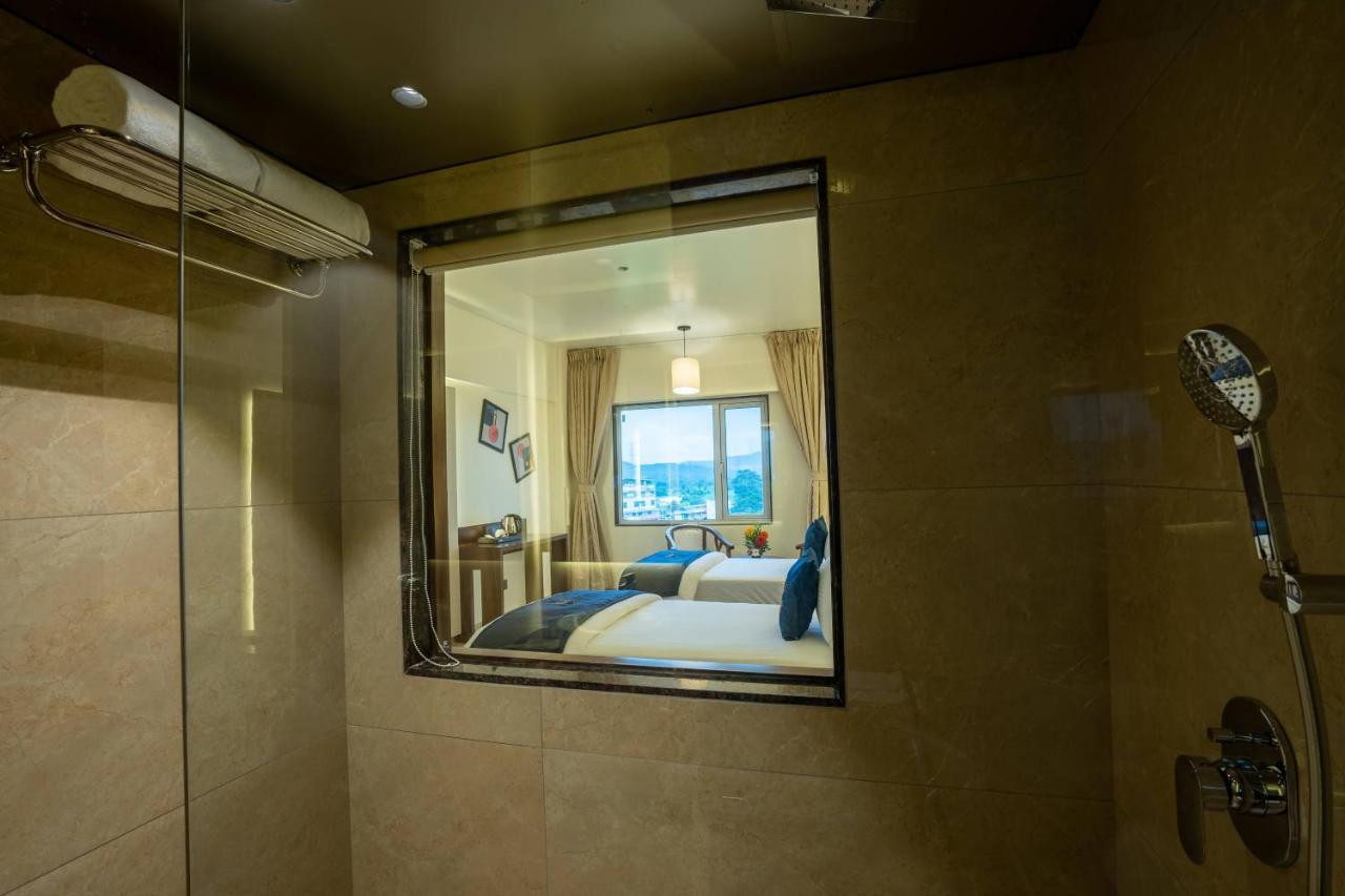 Mastiff Grand The Sia Palace Suites & Banquets, Khopoli, Near Imagica Εξωτερικό φωτογραφία
