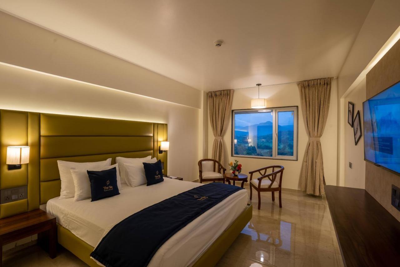 Mastiff Grand The Sia Palace Suites & Banquets, Khopoli, Near Imagica Εξωτερικό φωτογραφία