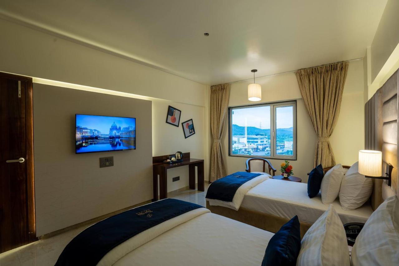 Mastiff Grand The Sia Palace Suites & Banquets, Khopoli, Near Imagica Εξωτερικό φωτογραφία