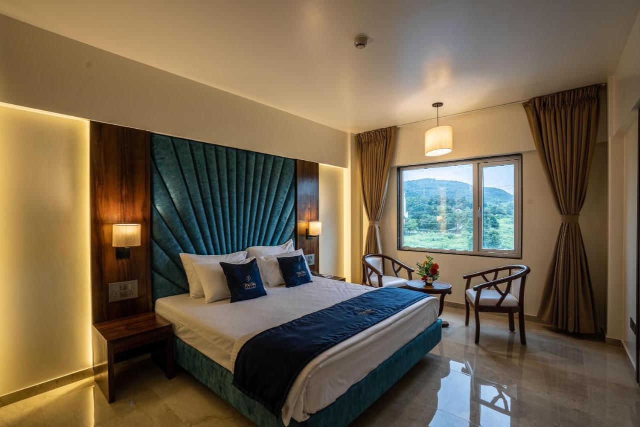 Mastiff Grand The Sia Palace Suites & Banquets, Khopoli, Near Imagica Εξωτερικό φωτογραφία
